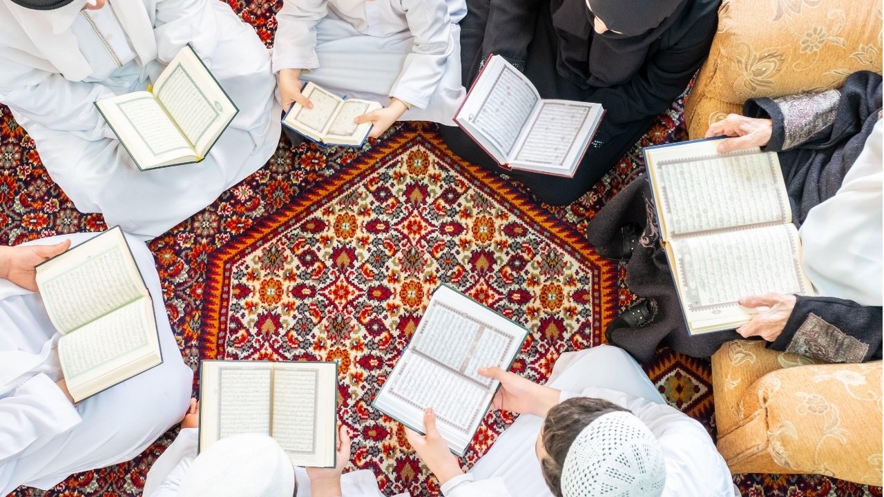 How to Keep Your Child Engaged with Quran During Ramadan Tips from Al-Mustafa Academy