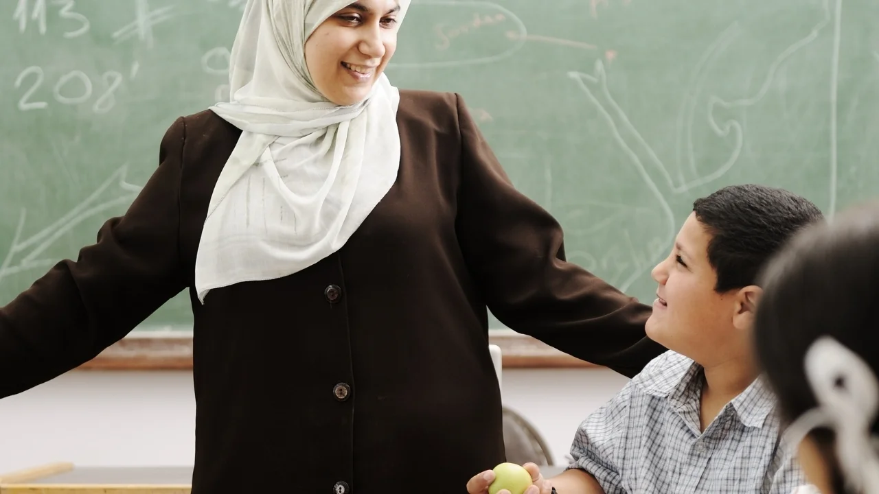 Beyond Textbooks How Al-Mustafa Academy Blends Academic Rigor with Prophetic Character (Akhlaq)
